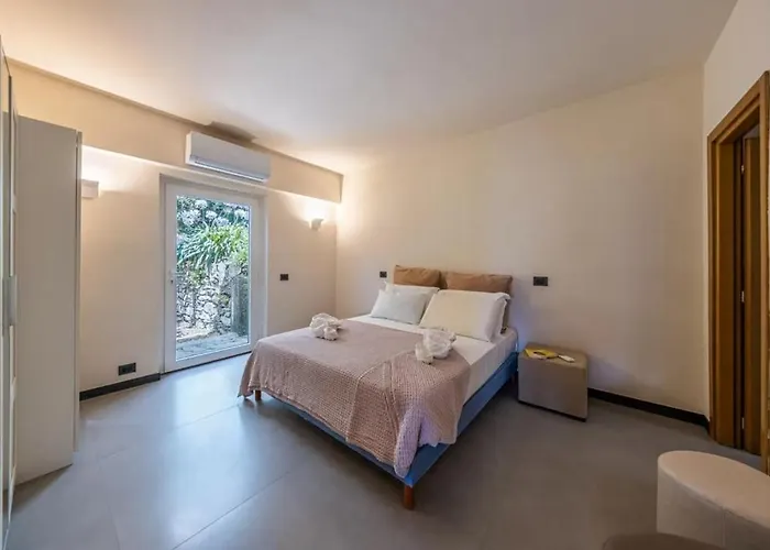 Sant' Ambrogio - Relax Di Lusso A *