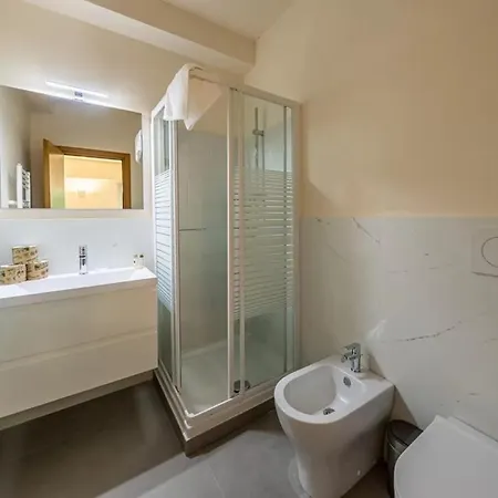 公寓 Sant' Ambrogio - Relax Di Lusso A *